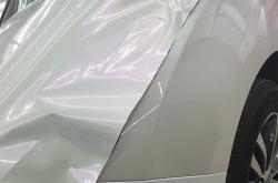 深圳宝马5系全车贴膜改色多少钱越来越简单，背后的原因有哪些？